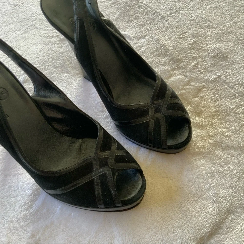 𝅺COLE Haan Black Peep Toe Heels